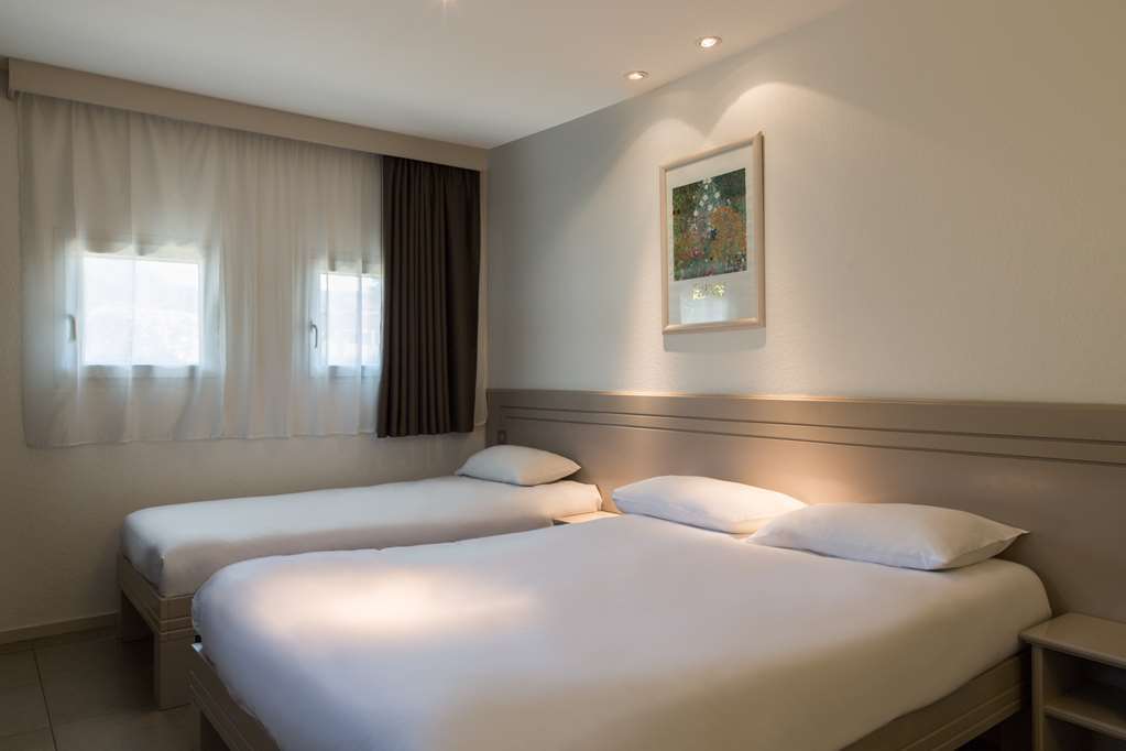 Hotel Confort Le Moulin Rouge Террассон Номер фото